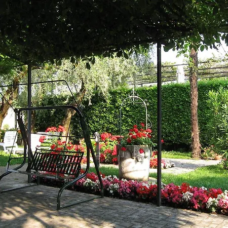 فندق Giardino 3*