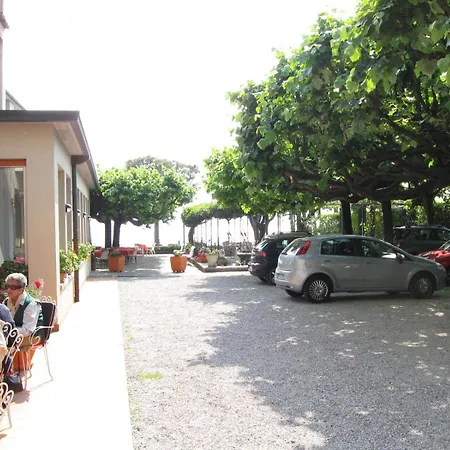 فندق Giardino 3*