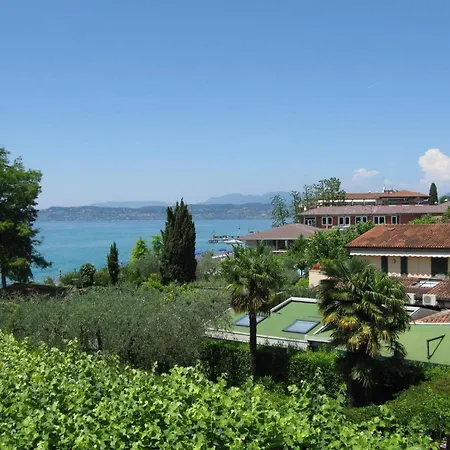 فندق Giardino سيرمِيوني